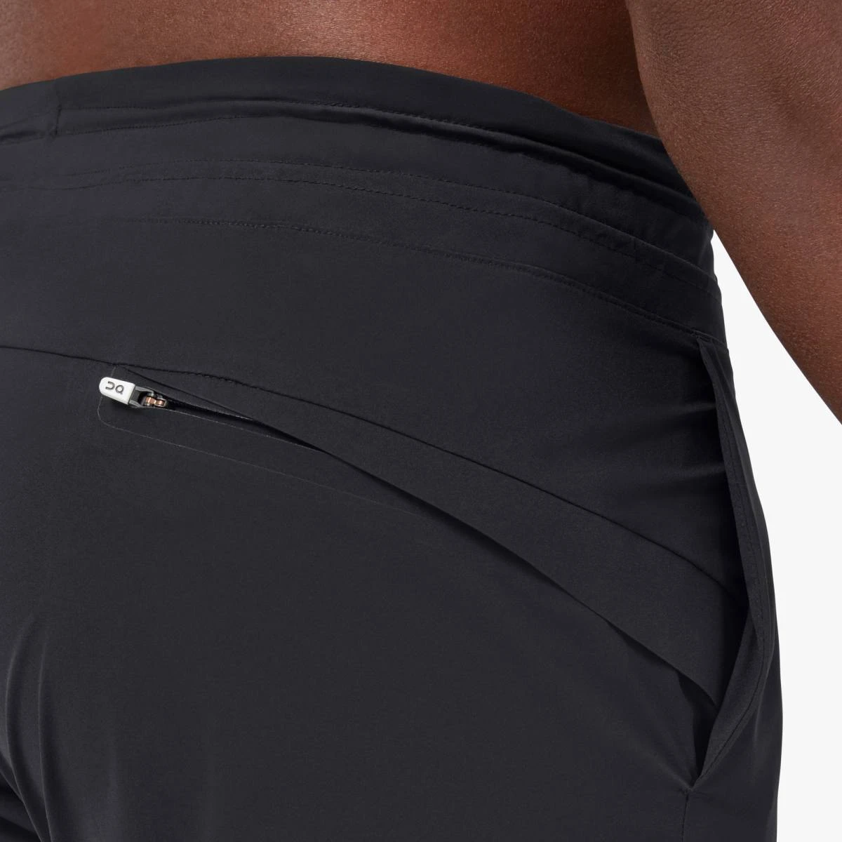 On Running Men's Hybrid Shorts -Black 8 On Running Men's Hybrid Shorts -Black - Image 6
