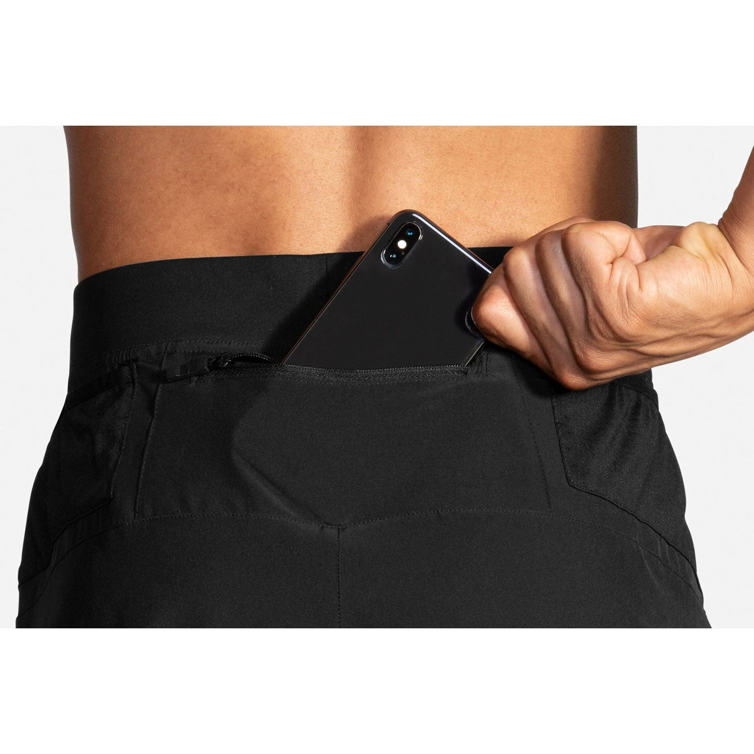 BROOKS Men's Sherpa 5" Short - Black 9 BROOKS Men's Sherpa 5" Short - Black - Image 7