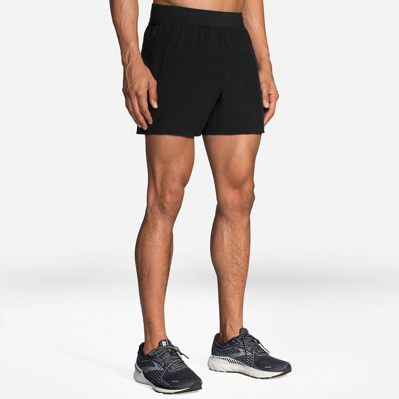 BROOKS Men's Sherpa 5" Short - Black 4 BROOKS Men's Sherpa 5" Short - Black - Image 2