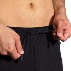 BROOKS Men's High Point 7" 2-in-1 Short - Black -Daily Flex Shop 211454 001 D2 High Point 7in 2in1 Short