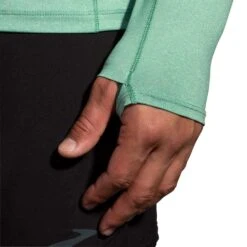 BROOKS Men's Dash 1/2 Zip 2.0 - Htr Sage -Daily Flex Shop 211492 393 D2 Dash Half Zip 2