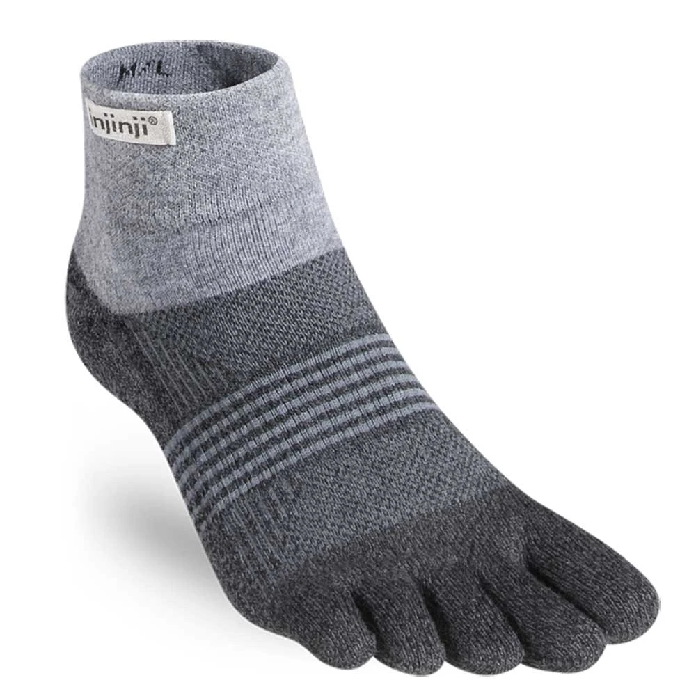 Injinji UnisexTrail Midweight Mini-Crew Coolmax - Granite 3 Injinji UnisexTrail Midweight Mini-Crew Coolmax - Granite