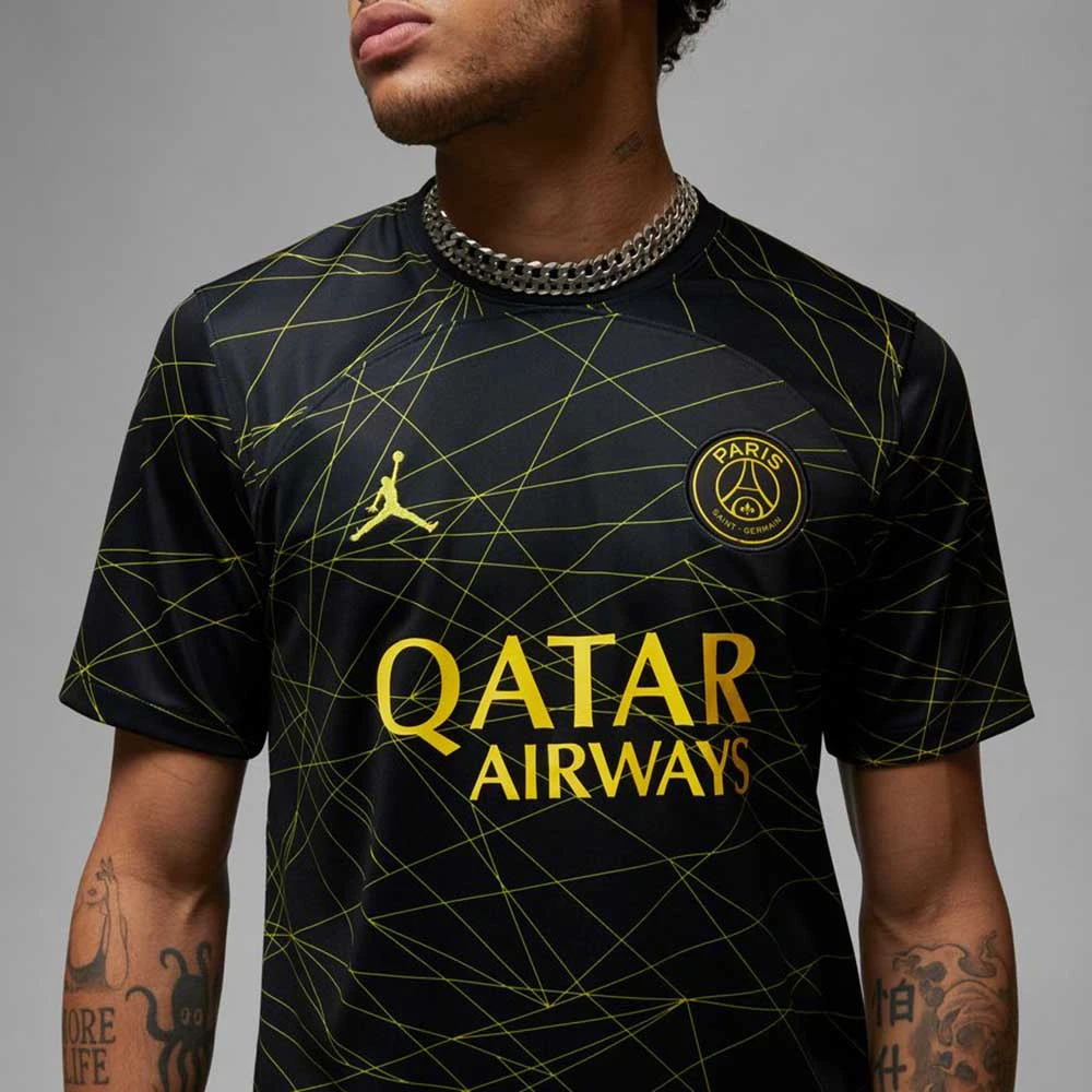 Nike Men's Paris Saint-Germain 2023/24 Stadium Fourth Jersey - Black/Tour Yellow 10 Nike Men's Paris Saint-Germain 2023/24 Stadium Fourth Jersey - Black/Tour Yellow - Image 8