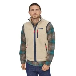 Patagonia Men's Retro Pile Vest - El Cap Khaki -Daily Flex Shop POS WBF19 22821 ELKH OM1