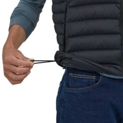Patagonia Men's Down Sweater Vest 2022 - Black -Daily Flex Shop webimage 9A5F294E 49D0 41D5 A249263EBE472B86